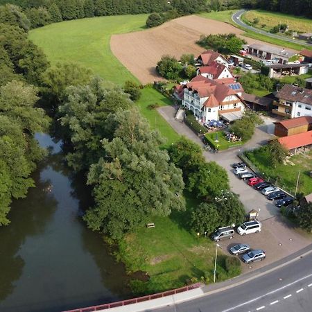 Hotel Saaletalstuben Gräfendorf Buitenkant foto