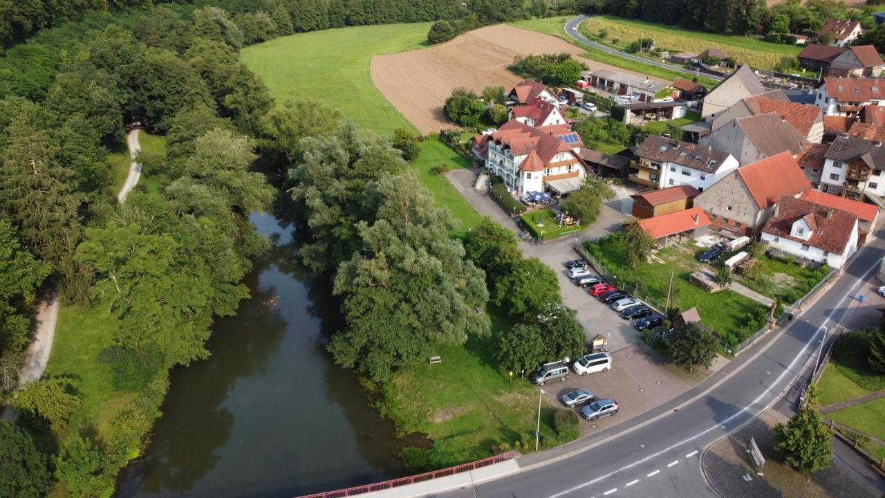 Hotel Saaletalstuben Gräfendorf Buitenkant foto